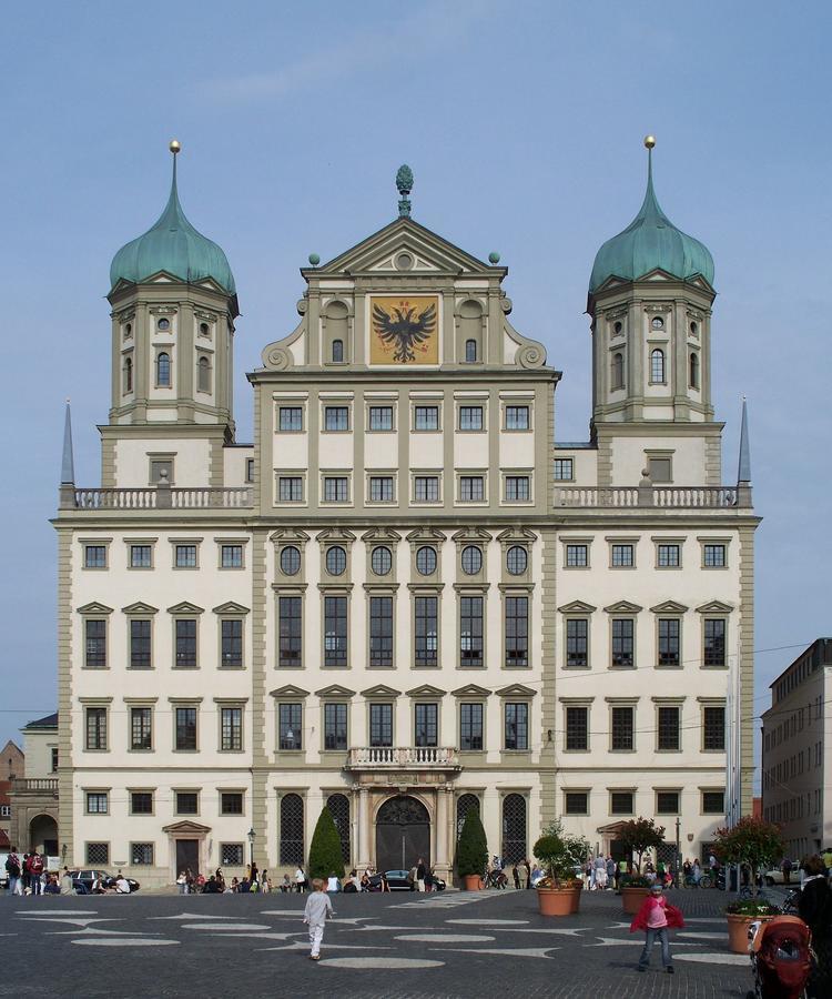 Hotel Am Rathaus Augusta Esterno foto
